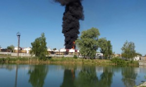 На месте происшествия в круглосуточном режиме посменно работают спасатели / oilnews.com.ua