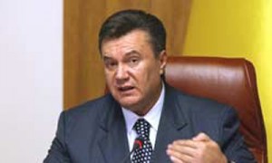 Янукович сначала ликвидировал комиссии, а потом на их место создал новые. Фото: (с) Associated Press