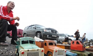 Инициативы депутатов с утилизационным сбором приведут к подорожанию новых машин. Фото: Олег РУКАВИЦЫН («КП» - Москва»).