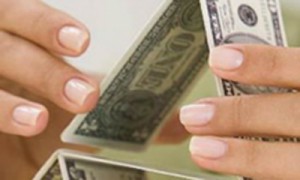 Финансовые пирамиды получат шанс не возвращать деньги обманутых людей. tylerpaper.com