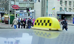 Через несколько лет выйти на рынок частного извоза новичку будет очень сложно. Фото: Алексей Солодунов