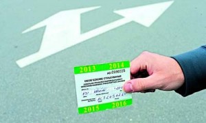 Одни страховщики держат курс на повышение доли рынка автострахования, а другие — на ее понижение. Фото: Алексей Солодунов