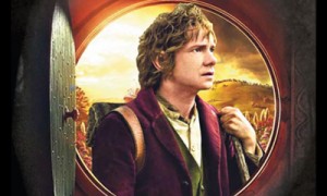 В самом начале фильма Бильбо подписывает договор, в котором указаны границы ответственности гномов