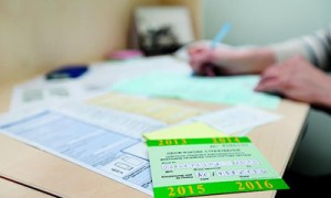 Полисы «автогражданки» остались без гарантий. Фото: Константин Мельницкий