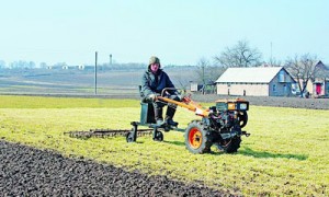 Селяне решили еще год покататься на старых льготах. Фото: Александр Пархоменко