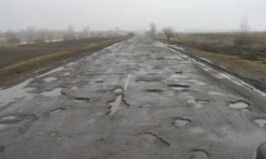 В Молдове, Мозамбике, Ливии, Гвинее и Тимор-Лесте дороги хуже, чем в Украине. Фото: cripo.com.ua 