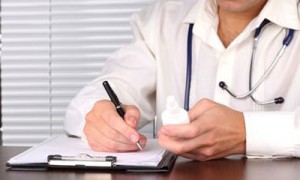 Ввести обязательное медицинское страхование власти обещают последнее десятилетие почти ежегодно. Фото: telegraf.in.ua