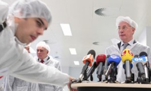 Николай Азаров поможет селянам, но не очень