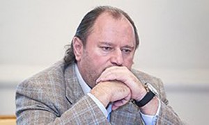 Евгений Сигал задумался над тем, как возместить убытки, вызванные стихийным бедствием. Фото: УНИАН 