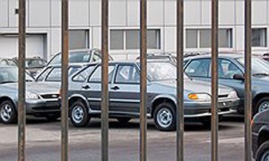 Кабмин создает преграды исключительно для продаж в Украине продукции АвтоВАЗа. Фото: Коммерсантъ