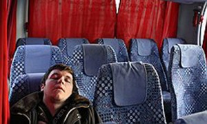 Пока автоперевозчики могут спать спокойно — ужесточение норм безопасности произойдет еще не скоро. Фото: Денис Вышинский / Коммерсантъ